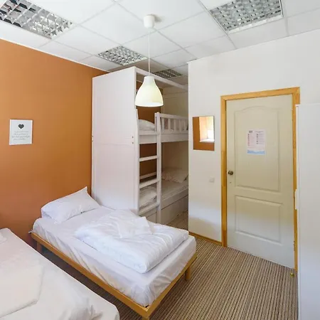 на дерибасівській Hostel *