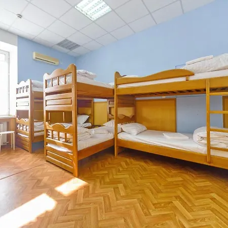на дерибасівській Hostel Odessza