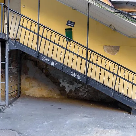 Hostel на дерибасівській Odessza