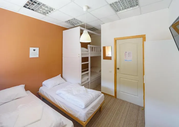 на дерибасівській Hostel *